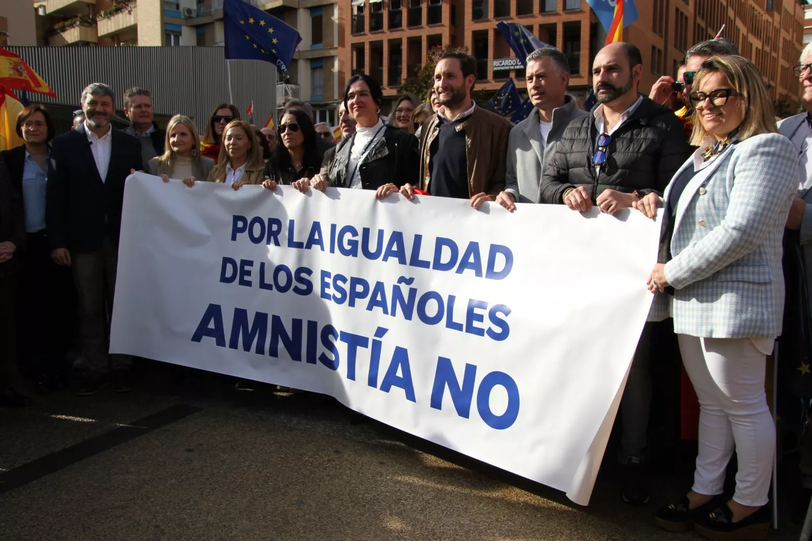 Concentración contra el acuerdo entre PSOE y Junts