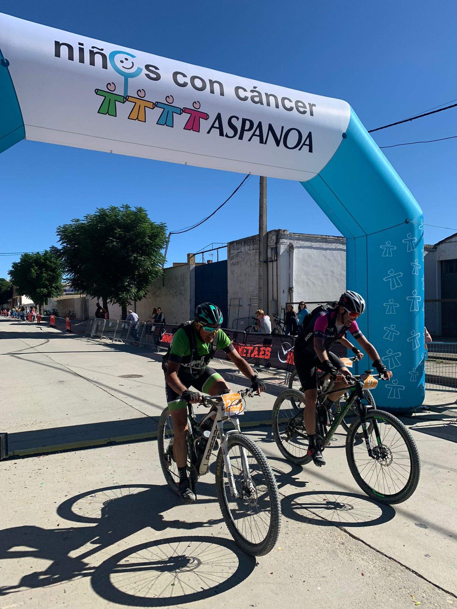 La BTT de Aspanoa bate su récord de participación con casi mil inscritos unidos contra el cáncer infantil