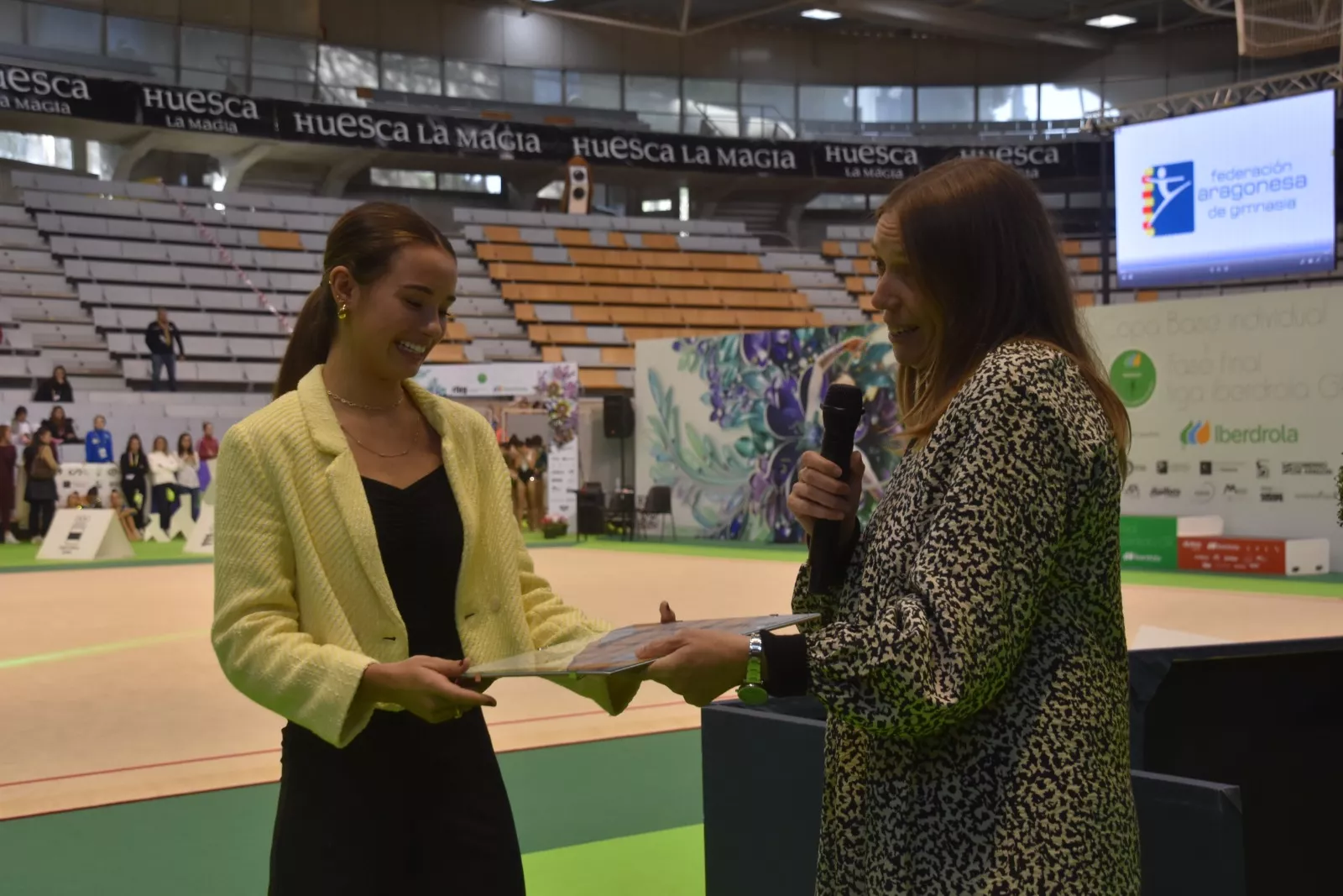 Homenaje a Inés Bergua de la Federación Aragonesa de Gimnasia. Foto Noemí L. Labara