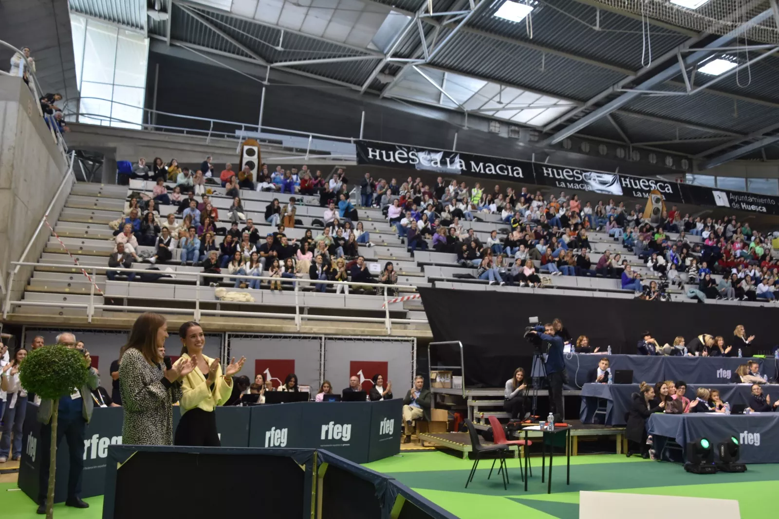 Homenaje a Inés Bergua de la Federación Aragonesa de Gimnasia. Foto Noemí L. Labara