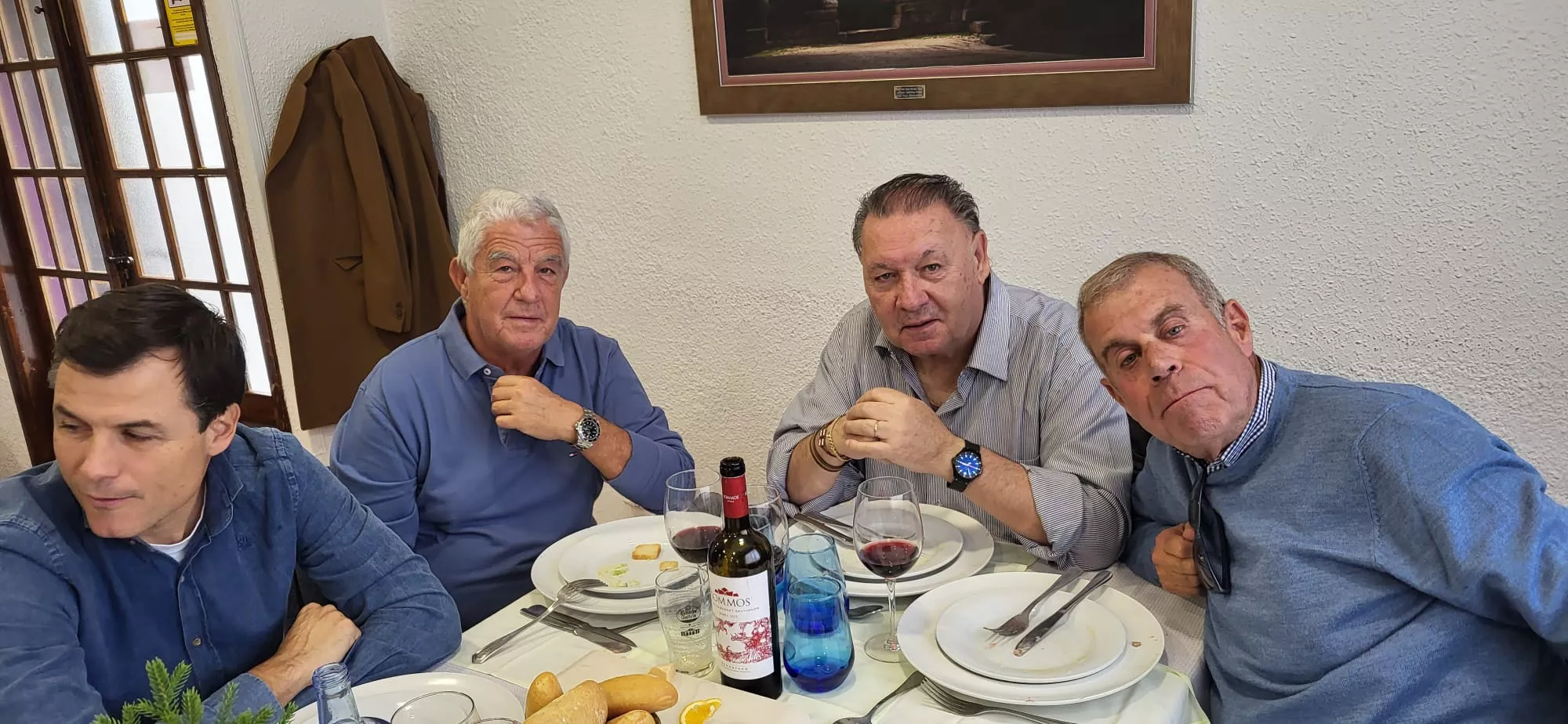 Juanjo Camacho, José María Fuster-Fabra, Agustín Lasaosa y Tomás Guasch en los prolegómenos del último Huesca-Español Juanjo Camacho, José María Fuster-Fabra, Agustín Lasaosa y Tomás Guasch en los prolegómenos del último Huesca-Español