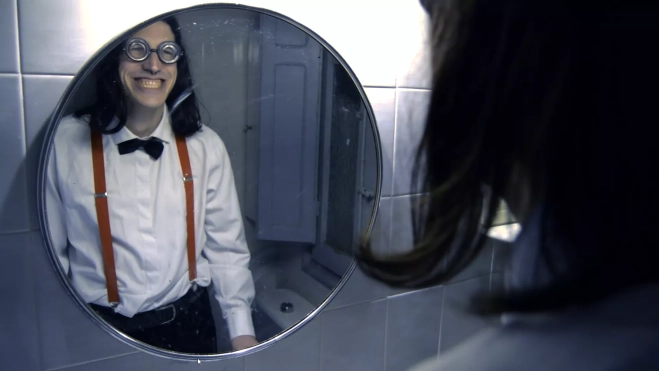 Otro fotograma de T.T.T. Otro fotograma de T.T.T.