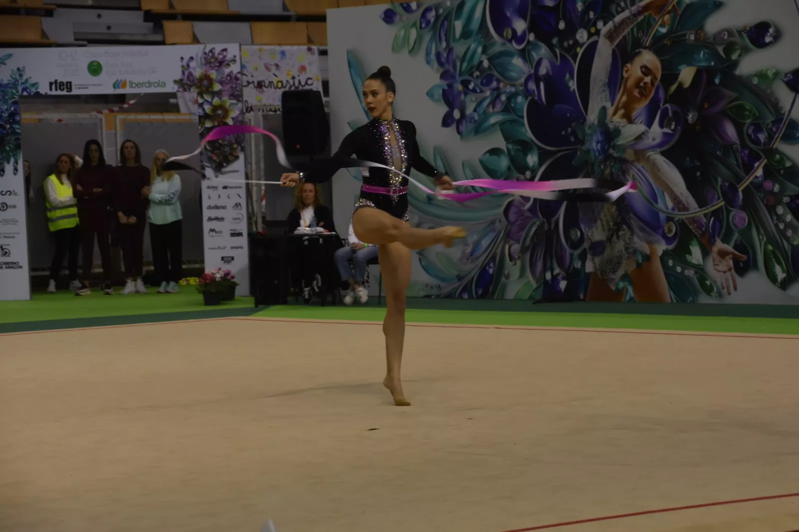 Actuación de la final de la Liga Iberdrola. Foto Noemí Labara