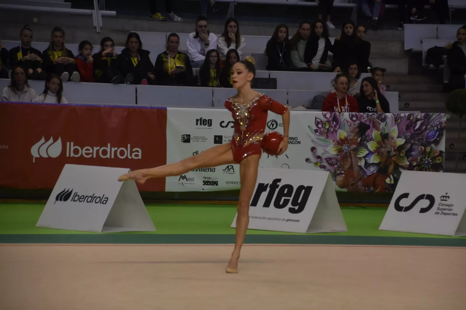 Actuación de la final de la Liga Iberdrola. Foto Noemí Labara