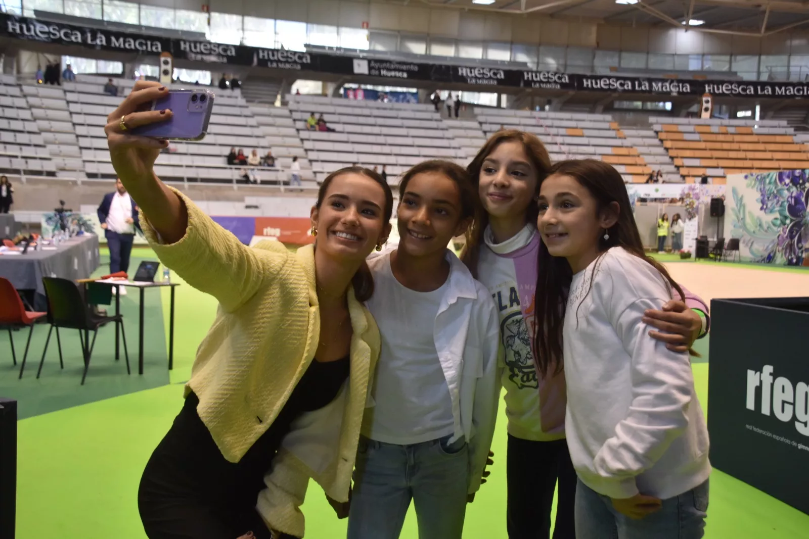 Inés Bergua, haciéndose un selfie.