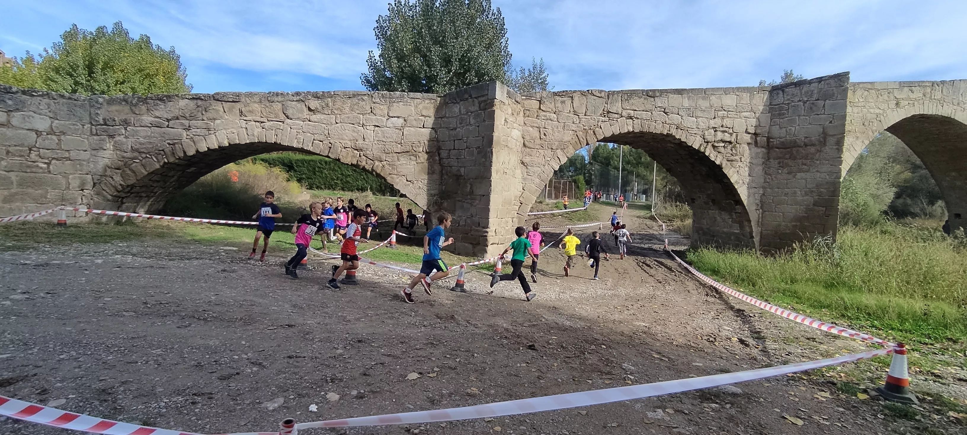 Uno de los pasos tradicionales del Cross de Capella.