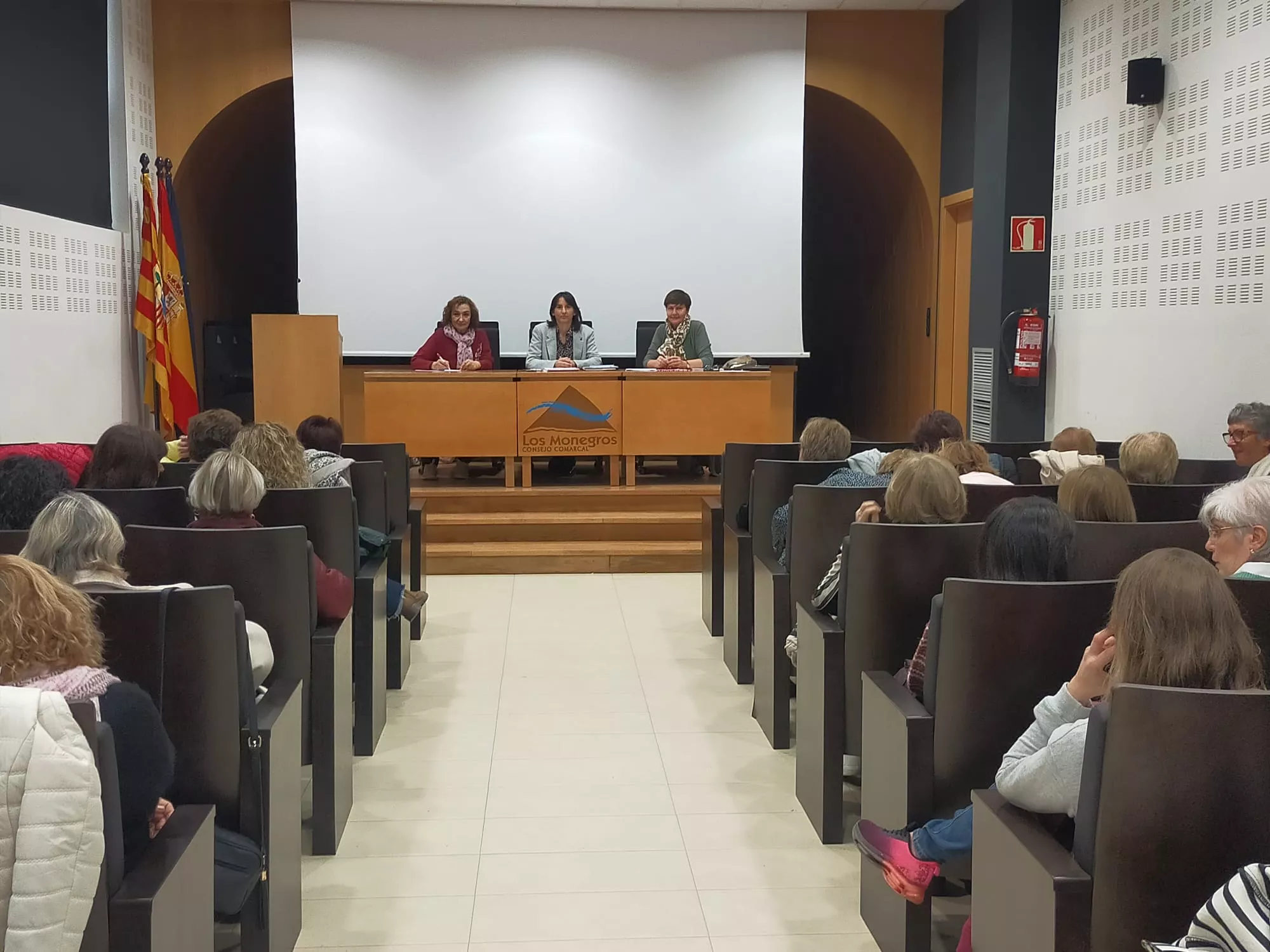 Asamblea de la Coordinadora de Asociaciones de Mujeres Los Monegros.