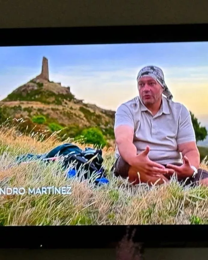 Tomas de Misterios de la Fe por el Santo Grial, que se emite en Netflix