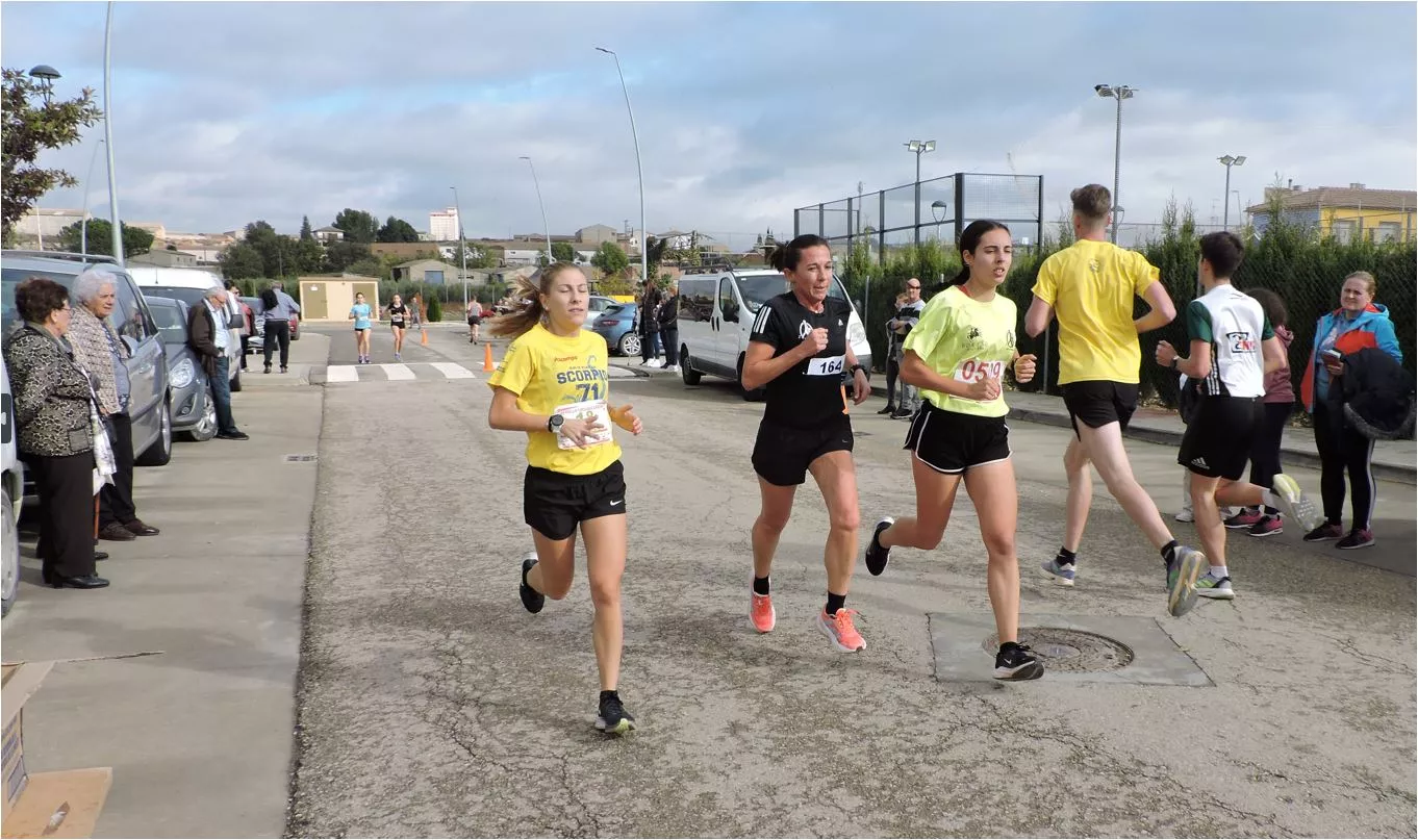 Trio femenino de cabeza, Isabel, Ani y Julia