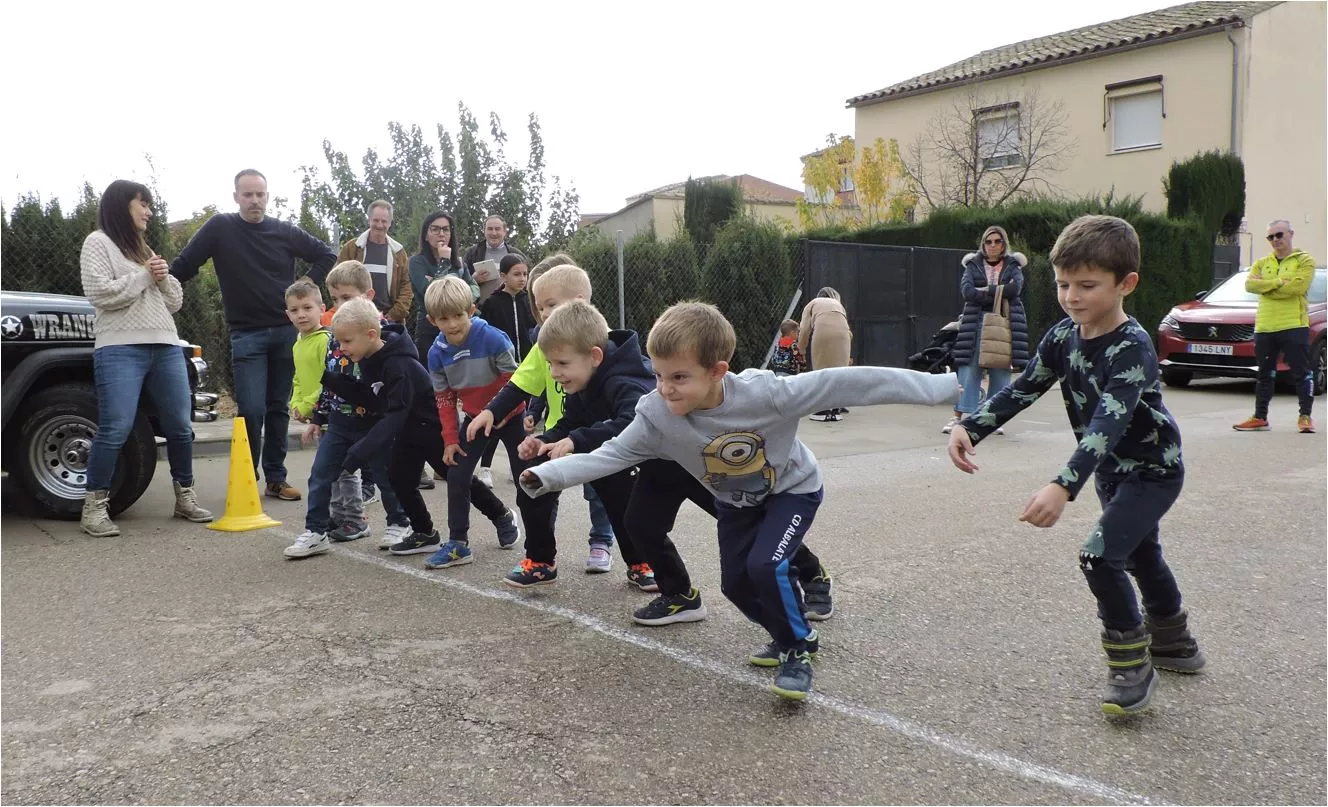 Salida de ñiños y niñas de 4 a 7 años