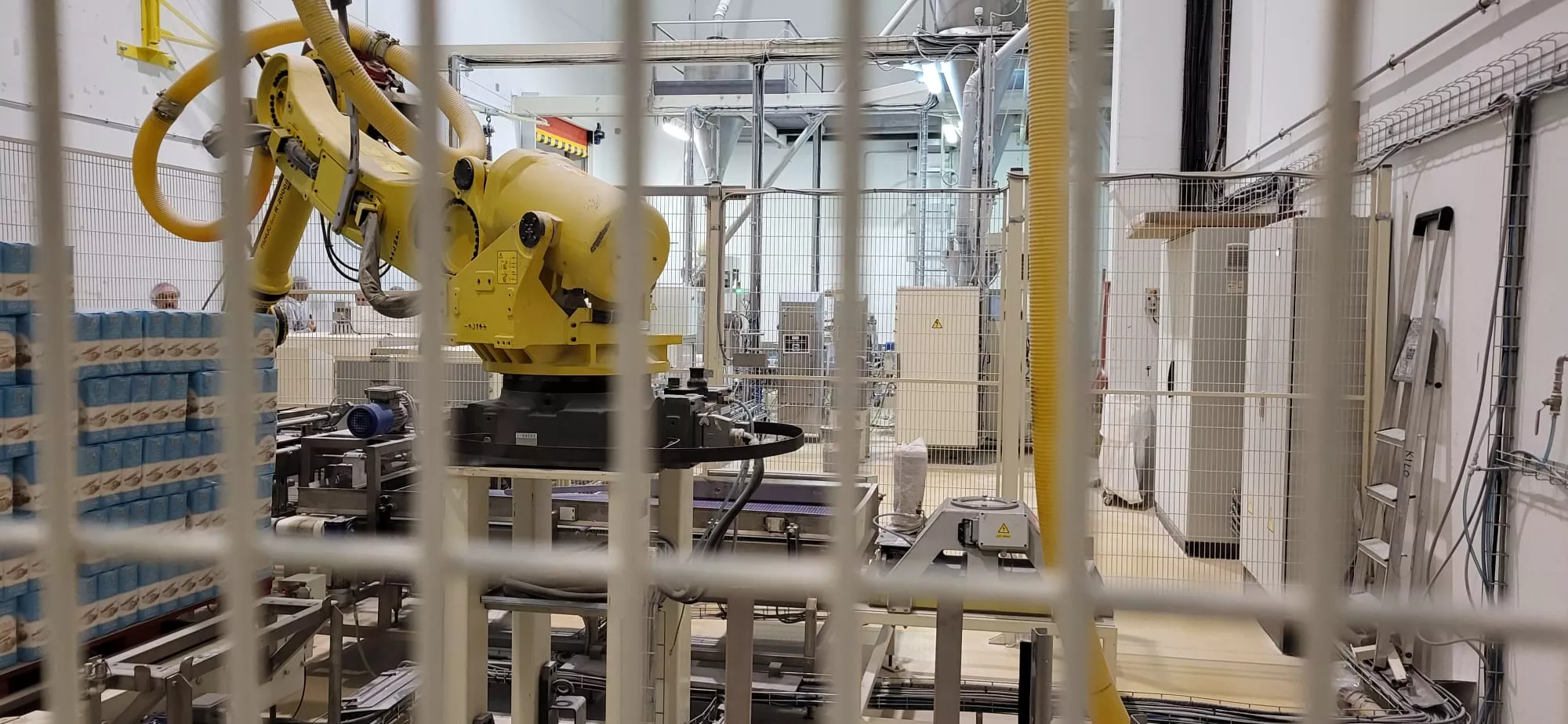 Reunión de Mar Vaquero en Harineras Villamayor con el Foro Huesca Empresarial