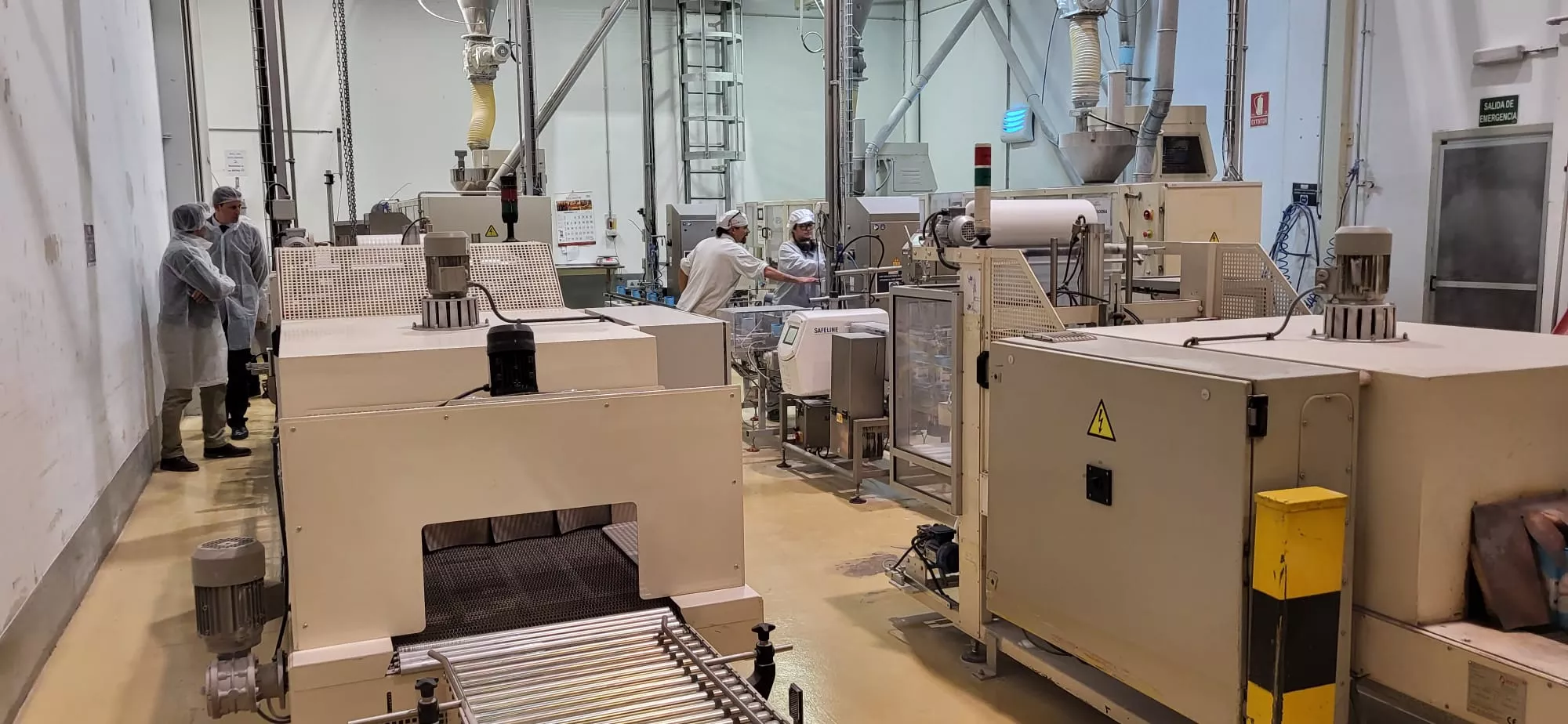 Reunión de Mar Vaquero en Harineras Villamayor con el Foro Huesca Empresarial