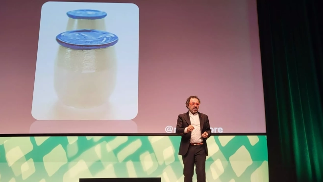 José Luis Izquierdo, Mago More, en el SIE en el Palacio de Congresos de Huesca José Luis Izquierdo, Mago More, en el SIE en el Palacio de Congresos de Huesca