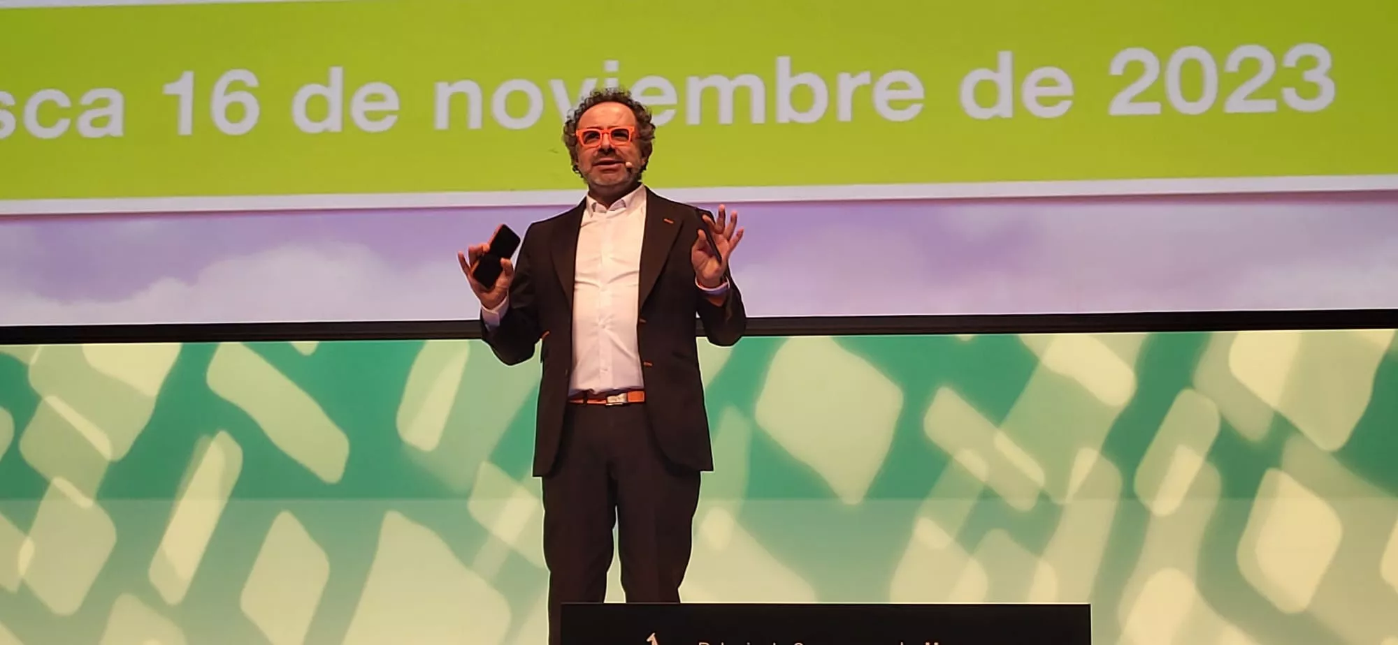 El Mago More, en su conferencia