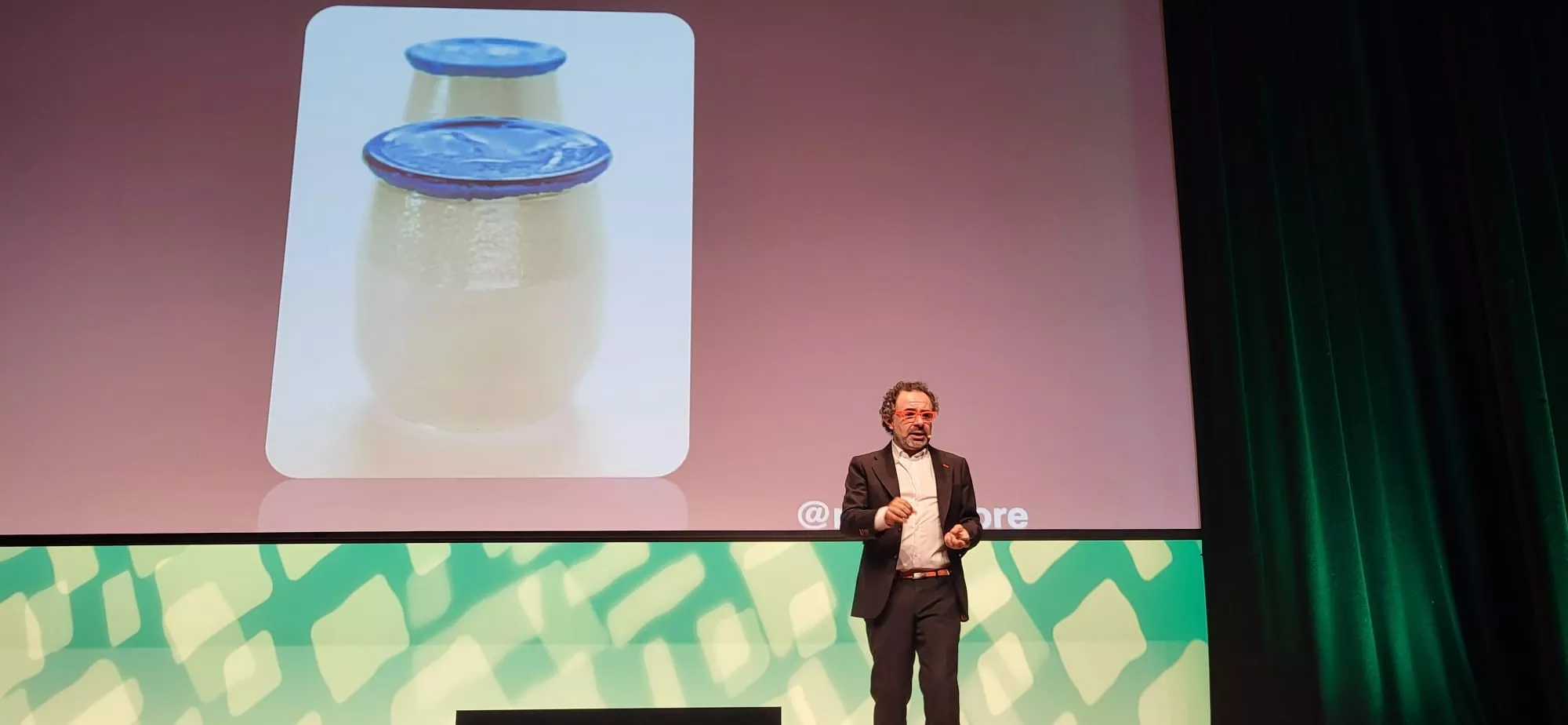 José Luis Izquierdo, Mago More, en el SIE en el Palacio de Congresos de Huesca