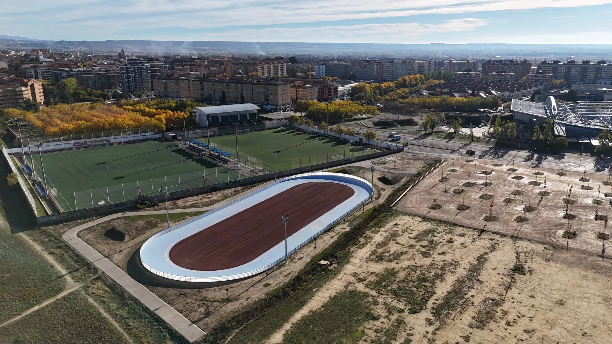 Nueva pista de patinaje de Huesca. Foto: @martainhu 