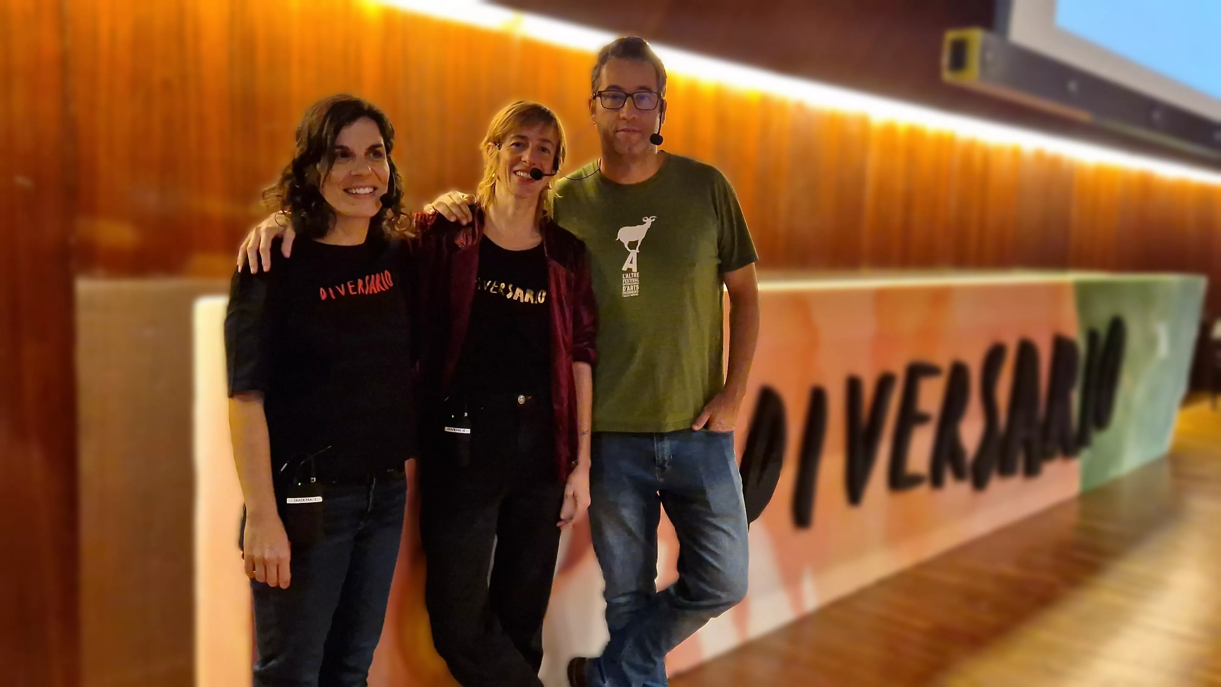 mesa de experiencias de Diversario con Violeta Fatás, Manel Anoro y Elvira Martín. Foto Myriam Martínez
