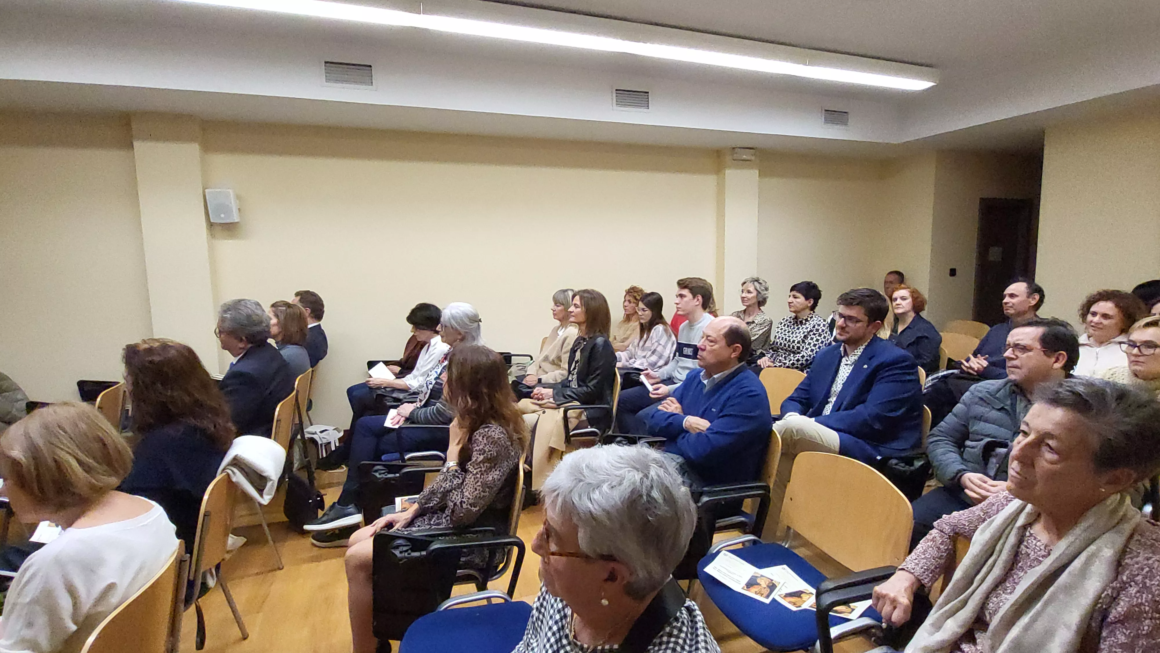 Homenaje del Colegio de Enfermería de Huesca a Pepa Laclaustra y Carmen Larroche. Foto Mercedes Manterola