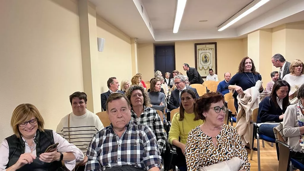 Homenaje del Colegio de Enfermería de Huesca a Pepa Laclaustra y Carmen Larroche. Foto Mercedes Manterola