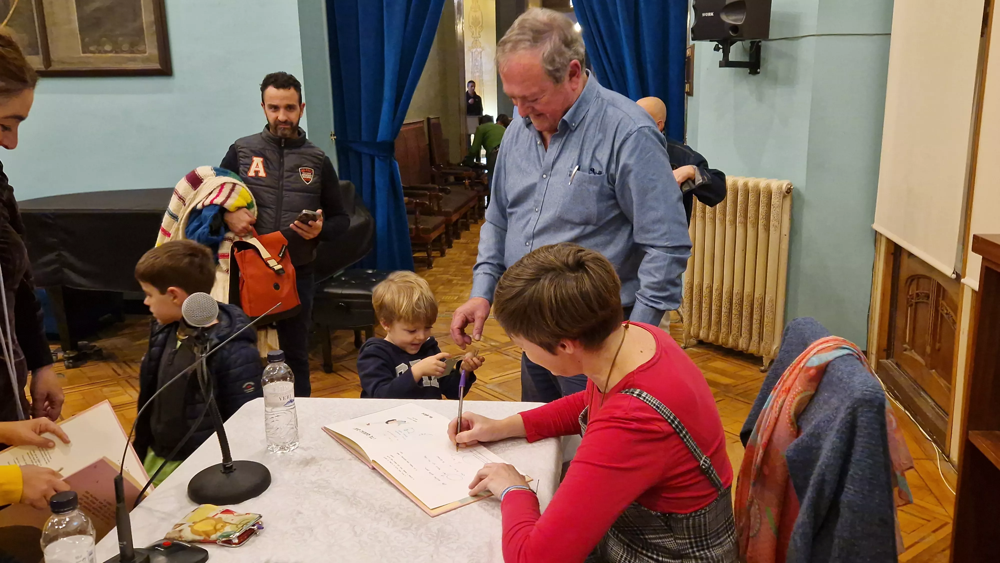 Presentación del libro de Sandra Araguás y Rosa Mai "¿Te quiero qué?". Foto Myriam Martínez