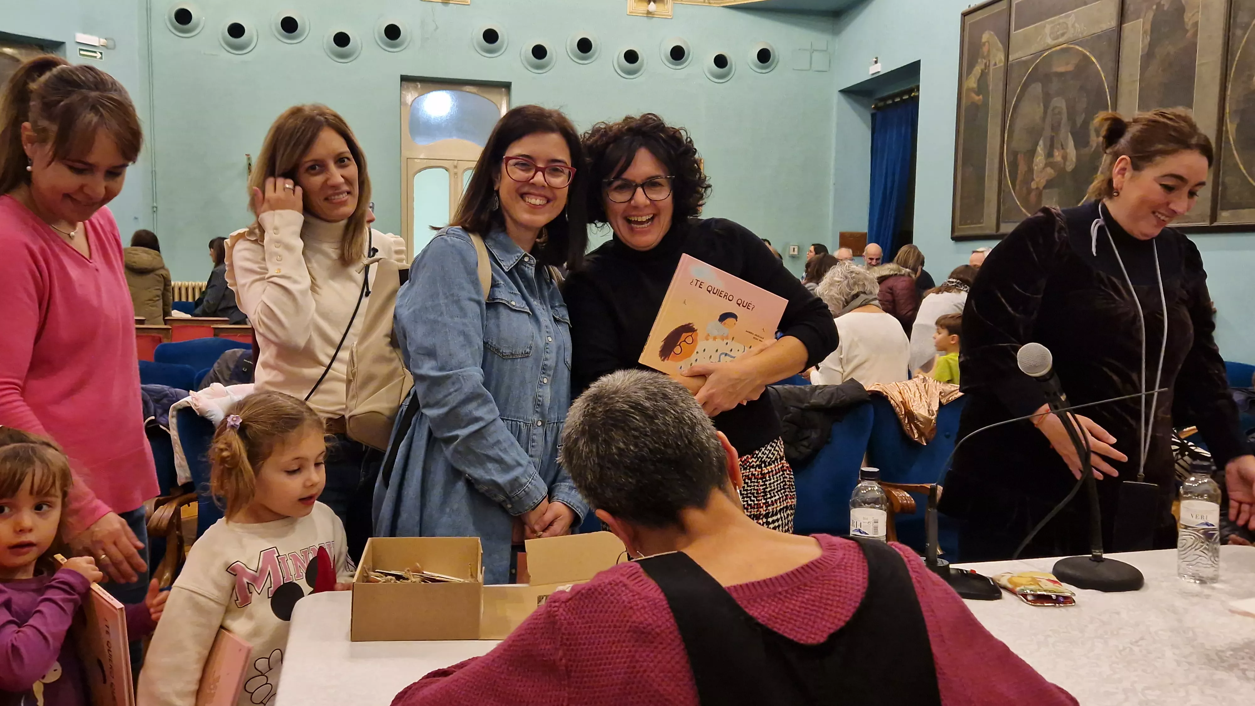 Presentación del libro de Sandra Araguás y Rosa Mai "¿Te quiero qué?". Foto Myriam Martínez