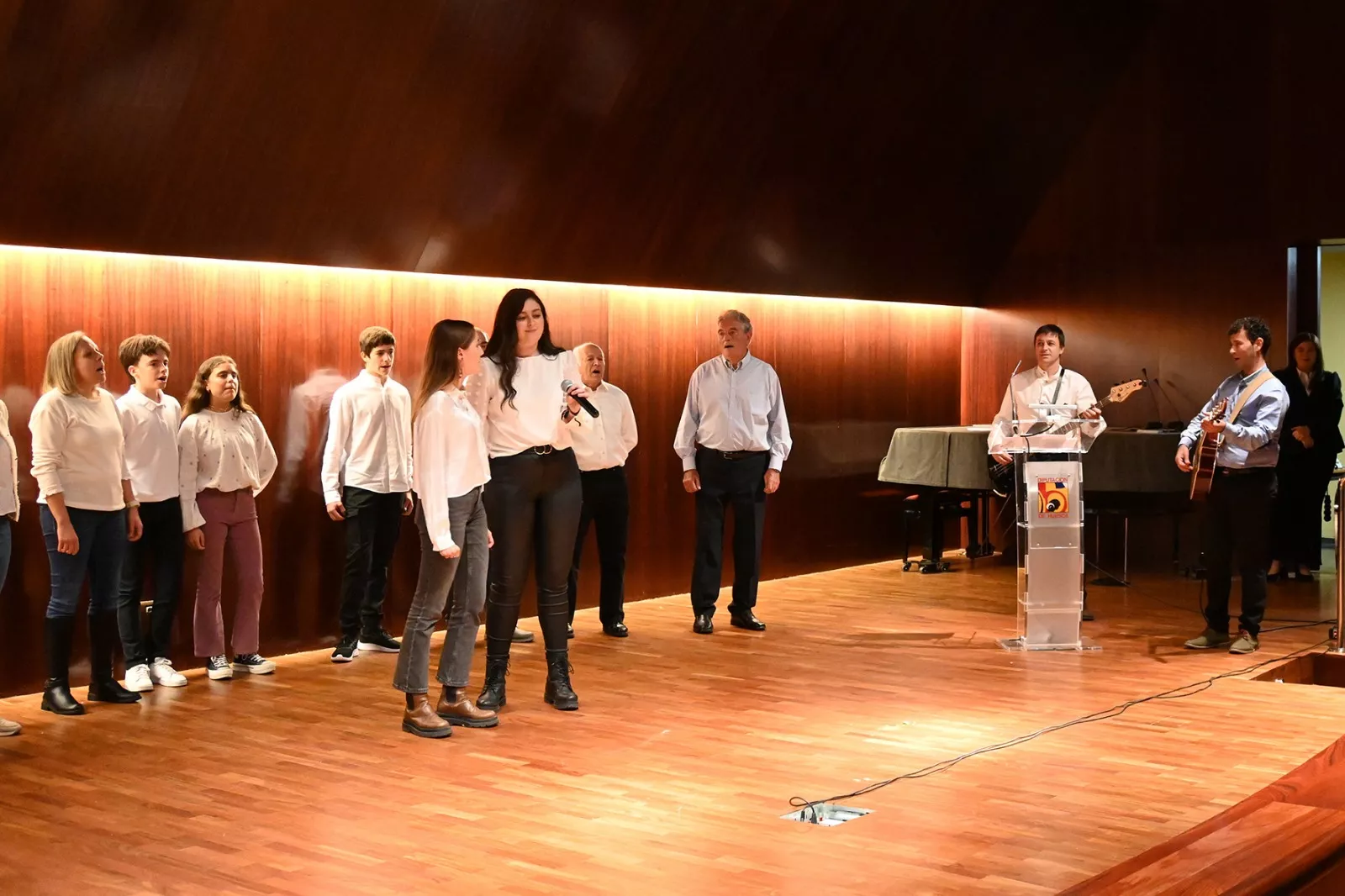 Agrupación Folklórica Santa Cecilia fiestas y 70 aniversario. Foto Carlos Jalle 