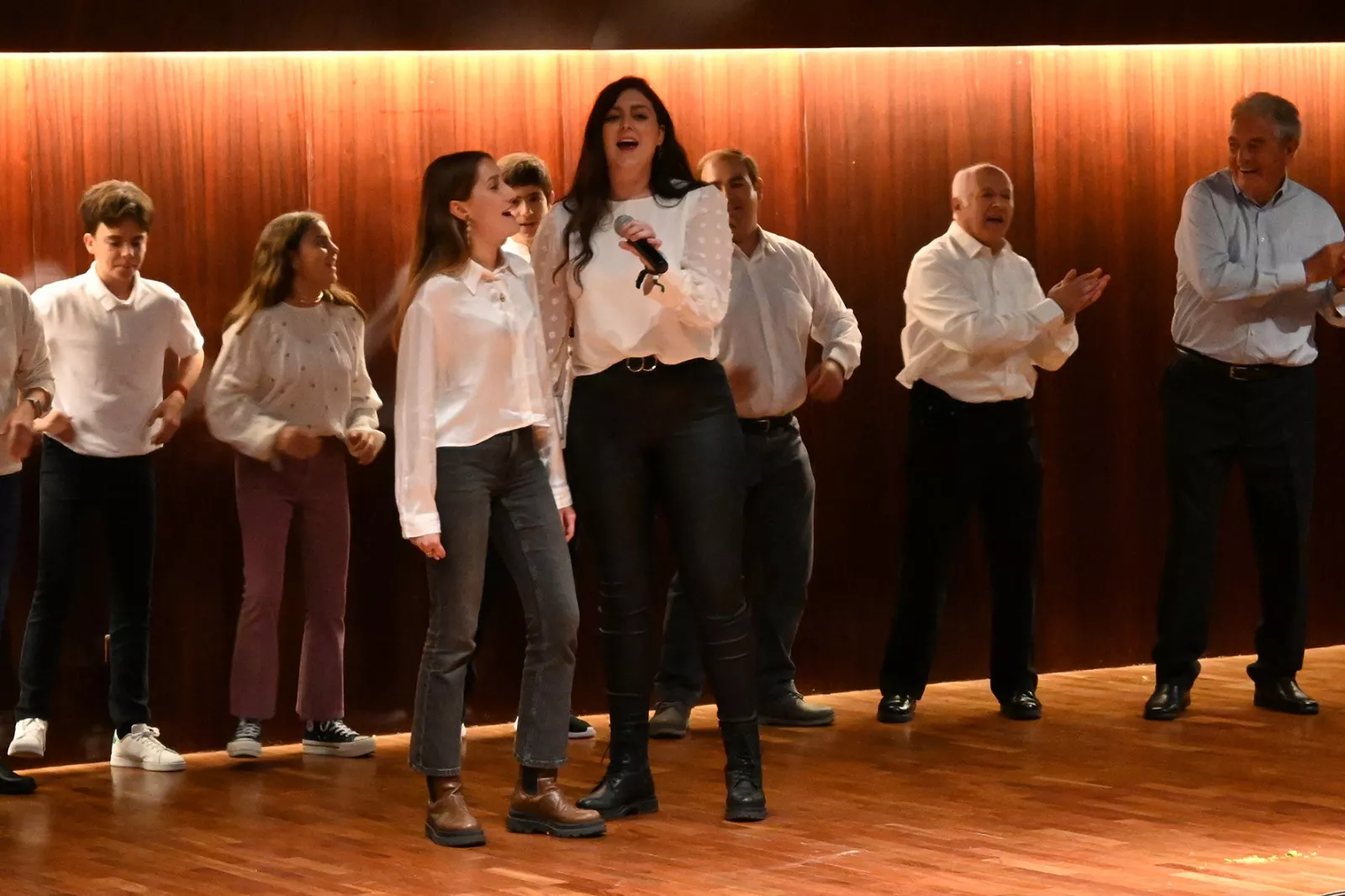 Agrupación Folklórica Santa Cecilia fiestas y 70 aniversario. Foto Carlos Jalle 