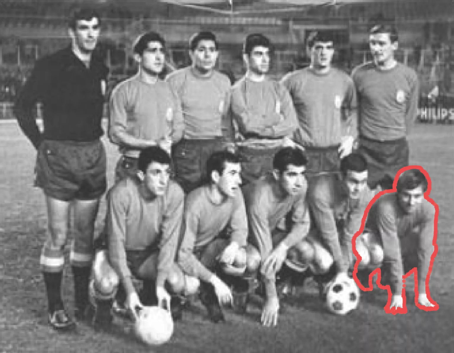 Carlos Lapetra en su postura y lugar habitual.