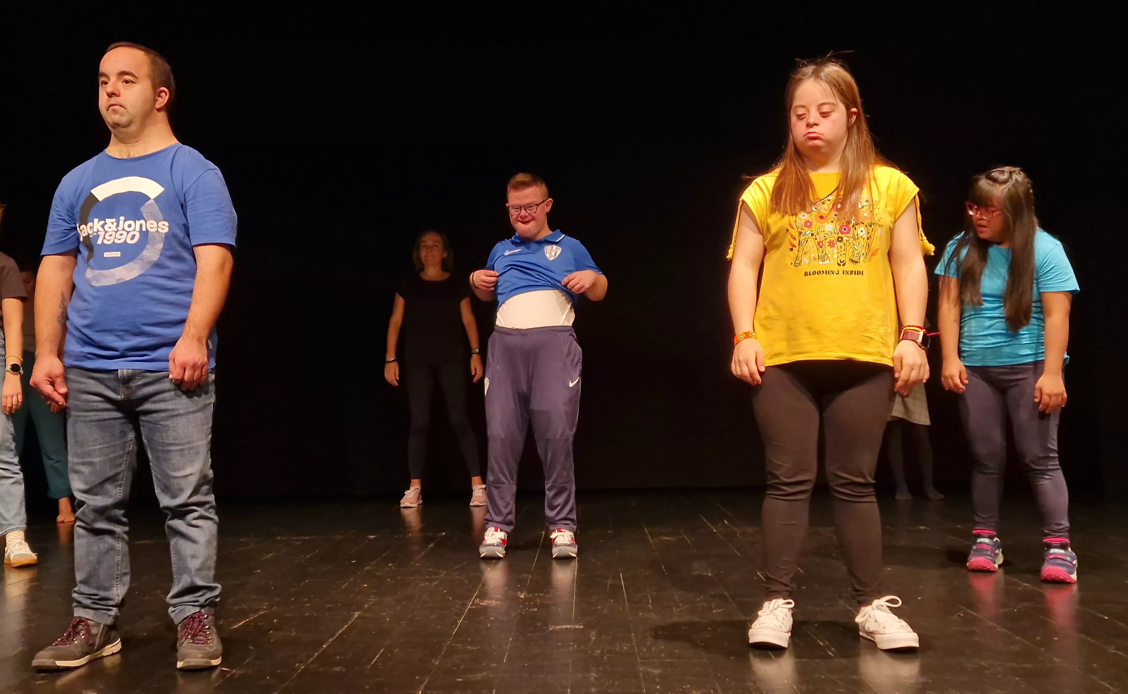 Exhibición del laboratorio de danza en Diversario 2023. Foto Myriam Martínez