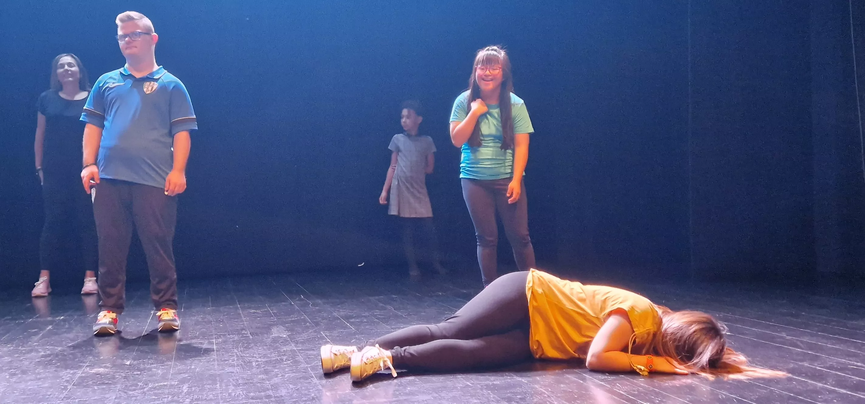 Exhibición del laboratorio de danza en Diversario 2023. Foto Myriam Martínez