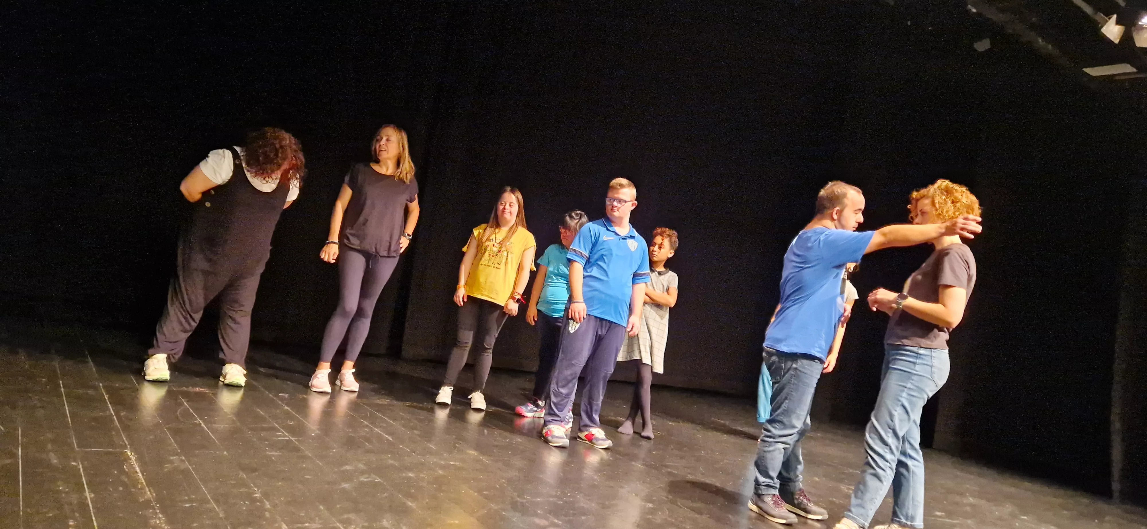 Exhibición del laboratorio de danza en Diversario 2023. Foto Myriam Martínez