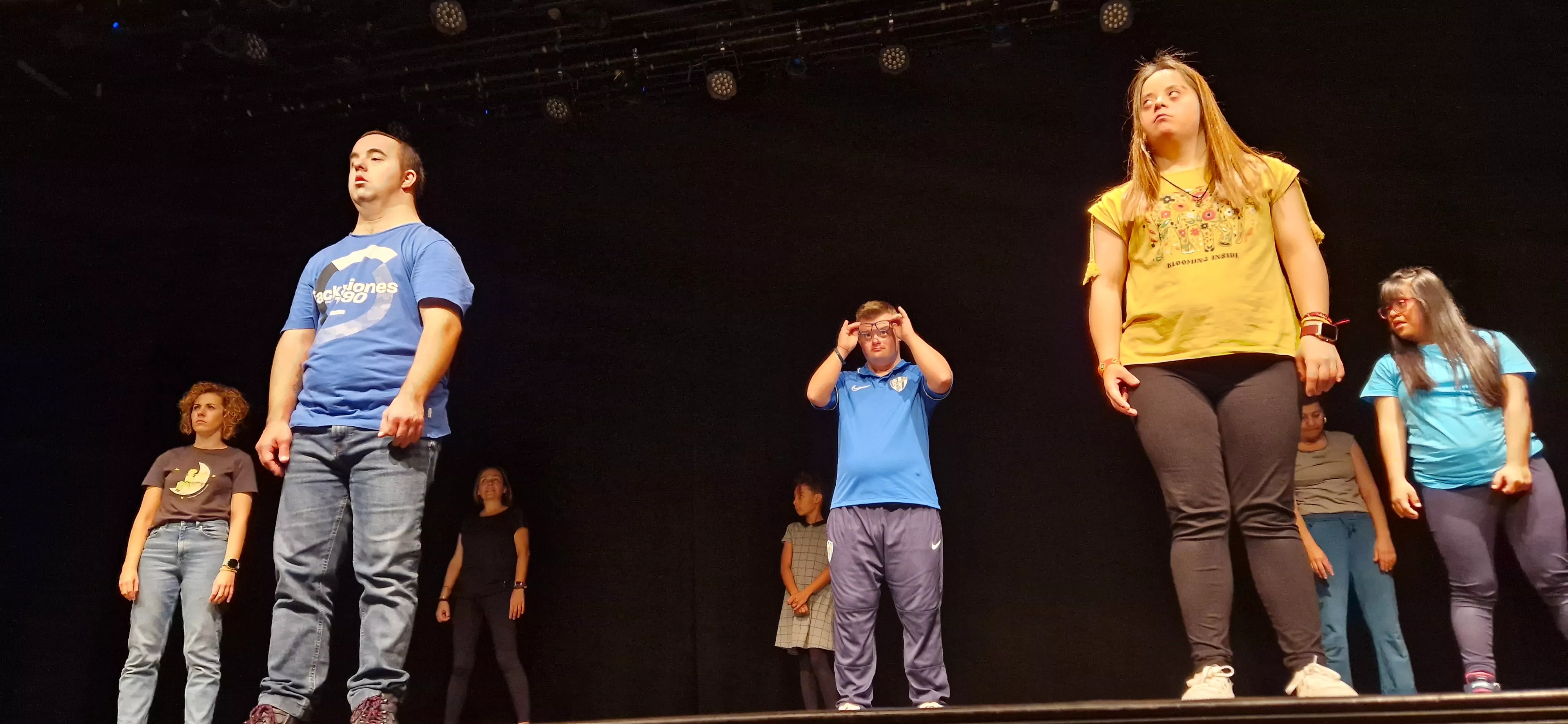 Exhibición del laboratorio de danza en Diversario 2023. Foto Myriam Martínez