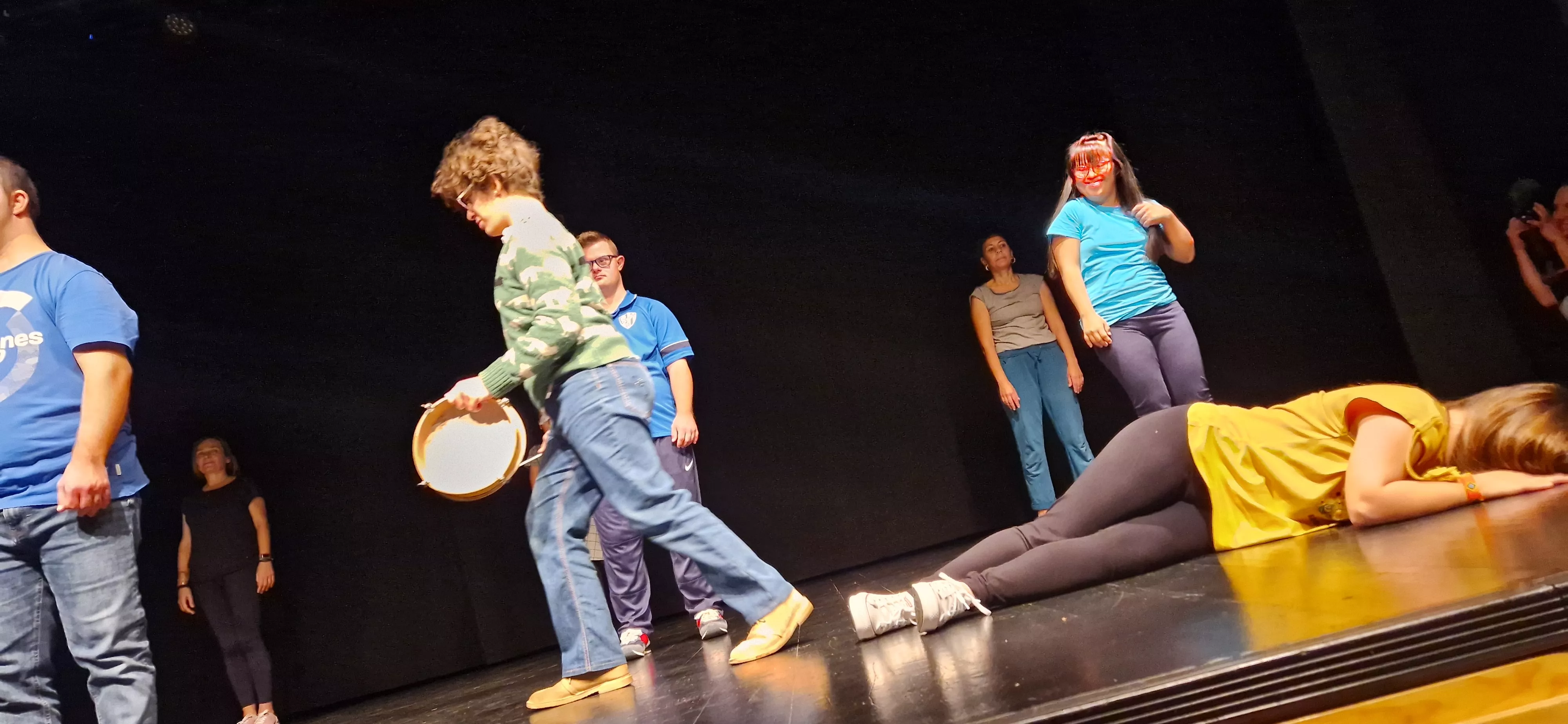 Exhibición del laboratorio de danza en Diversario 2023. Foto Myriam Martínez