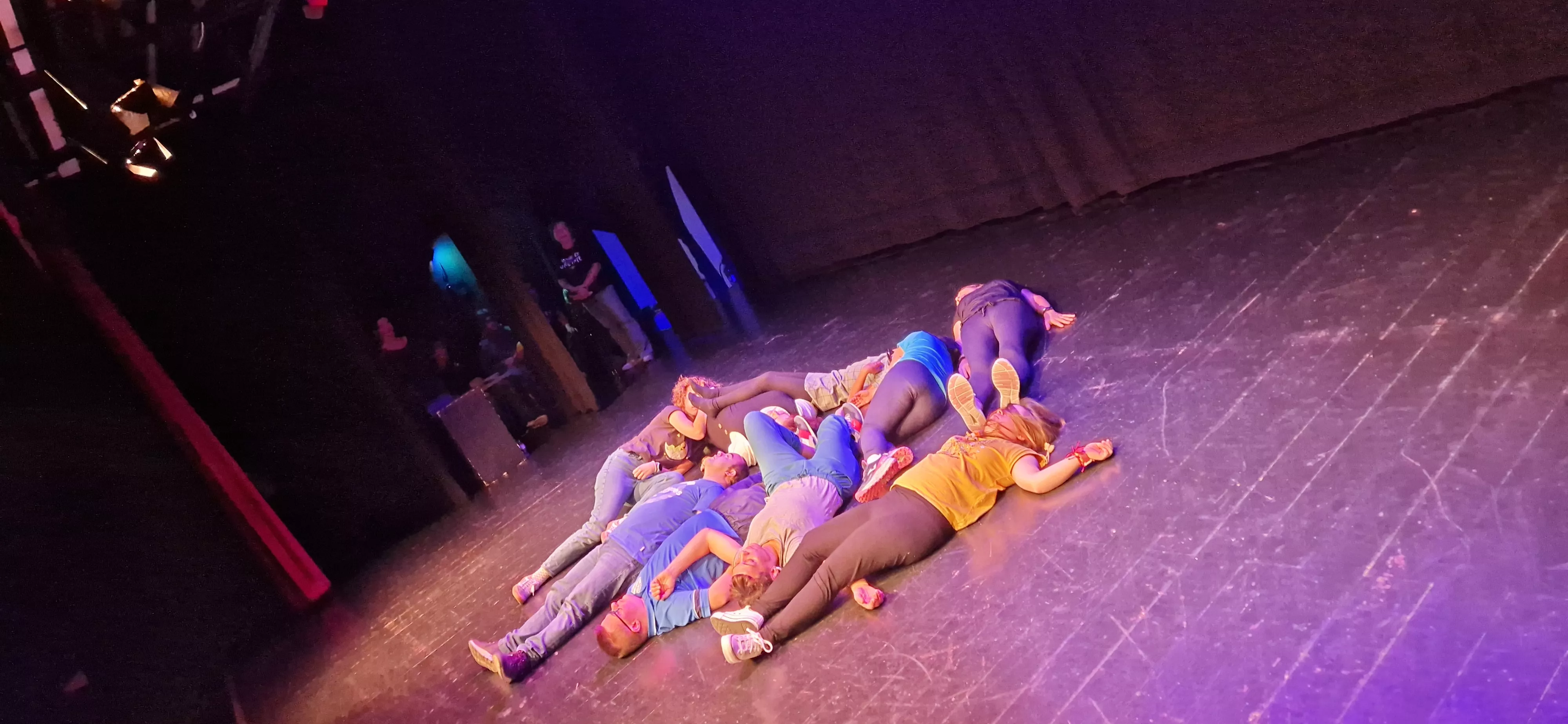 Exhibición del laboratorio de danza en Diversario 2023. Foto Myriam Martínez