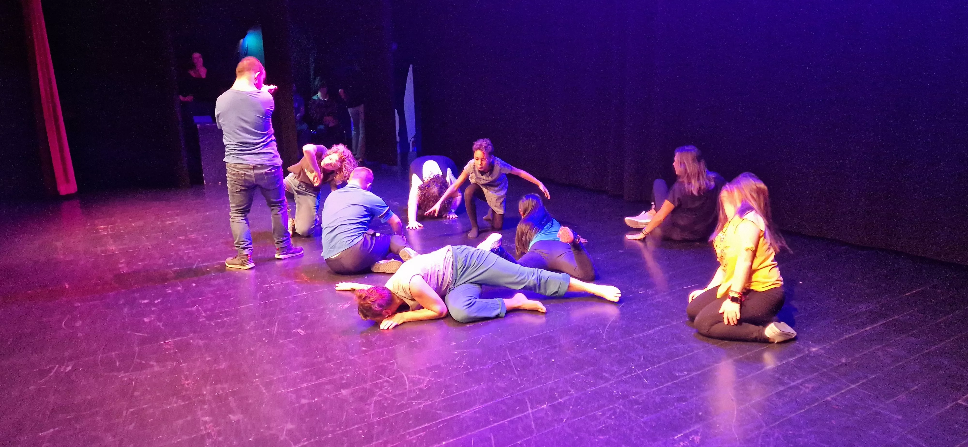 Exhibición del laboratorio de danza en Diversario 2023. Foto Myriam Martínez