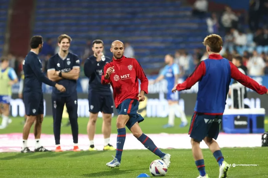 Jeremy Blasco calienta