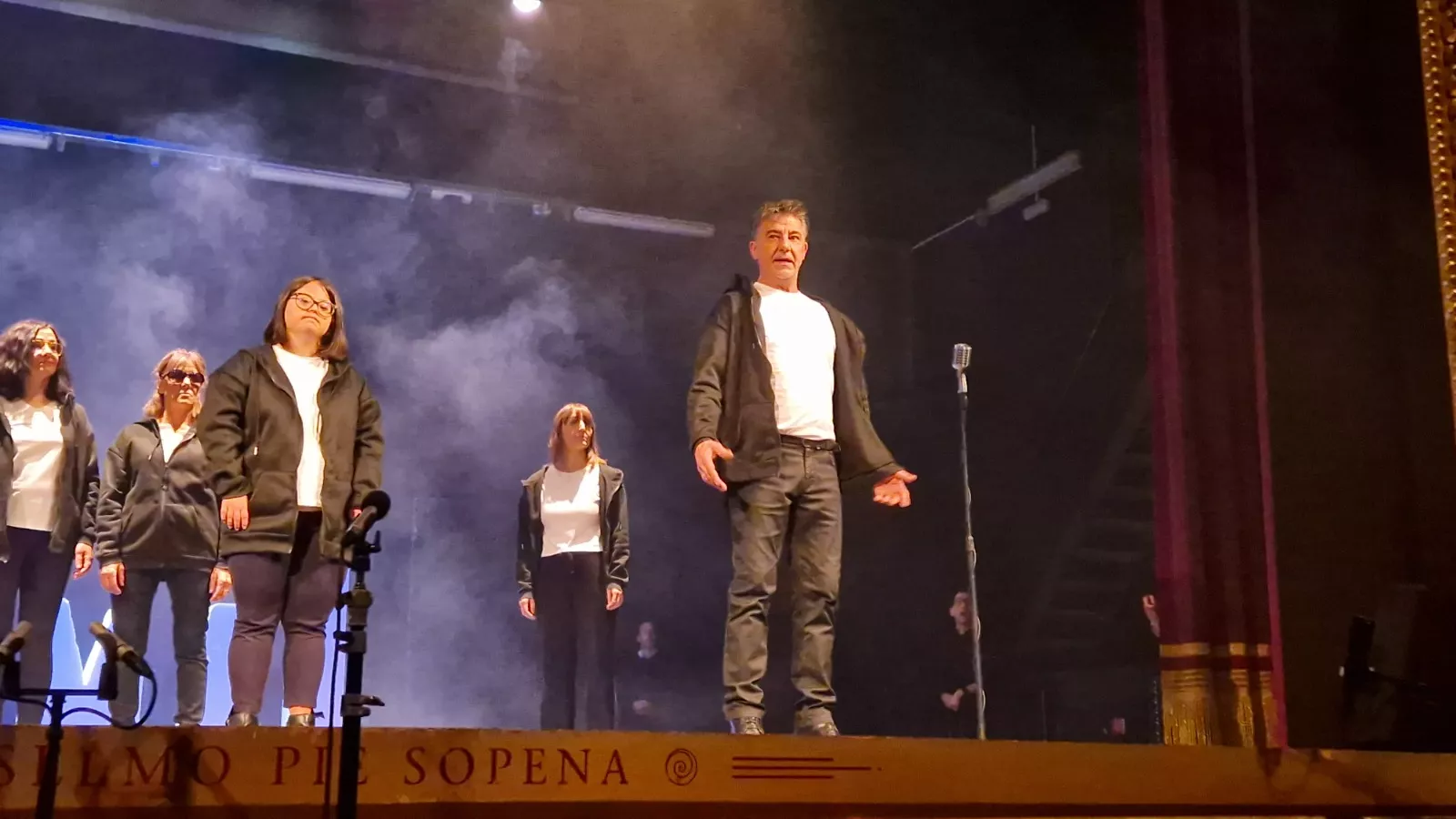 Representación en Diversario del espectáculo Normal. Foto Myriam Martínez