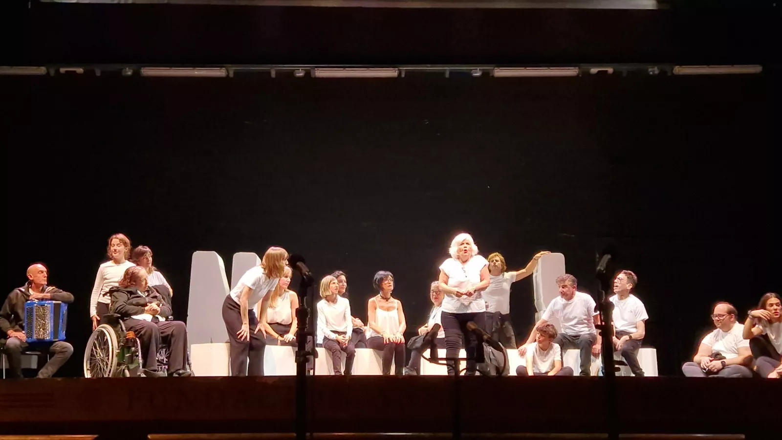 Representación en Diversario del espectáculo Normal. Foto Myriam Martínez