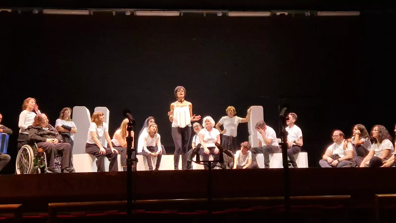 Representación en Diversario del espectáculo Normal. Foto Myriam Martínez