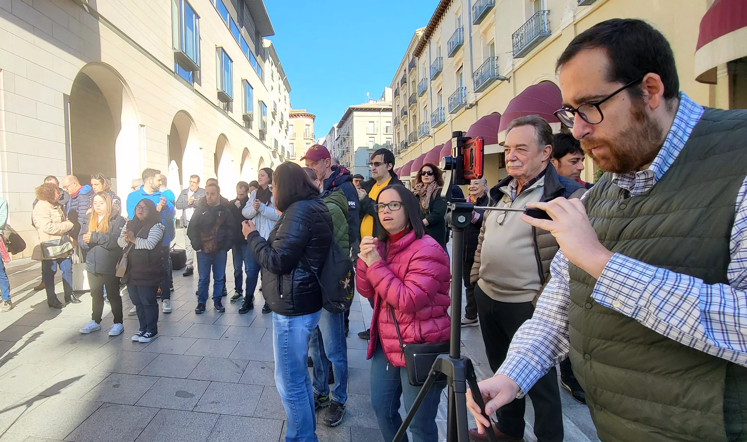 Actuación del Coro de Arcadia y La Remós Band en la clausura de Diversario. Foto Mercedes Manterola