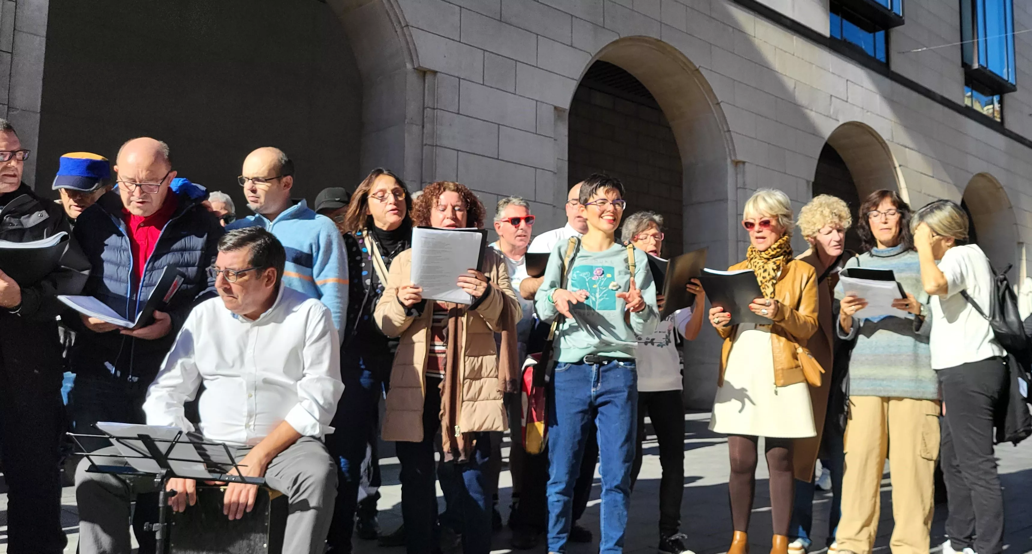 El Coro Arcadia será uno de los encargados de amenizar la tarde.