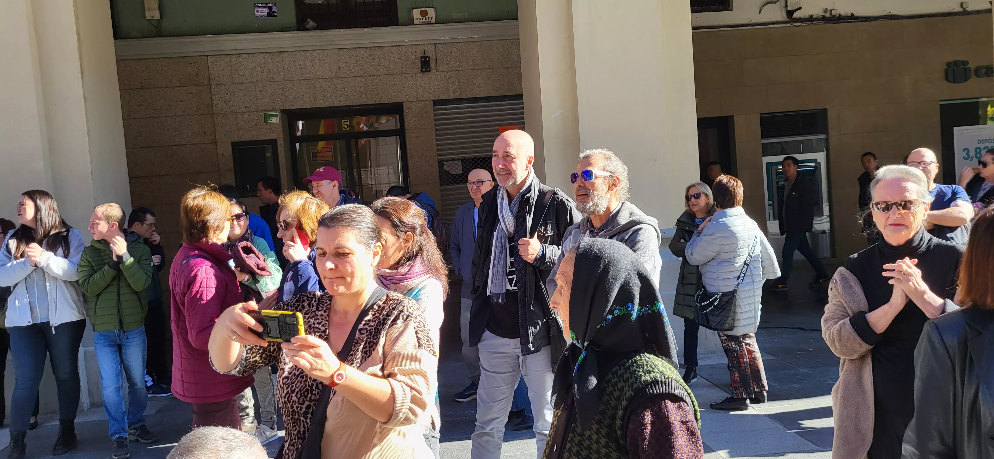 Actuación del Coro de Arcadia y La Remós Band en la clausura de Diversario. Foto Mercedes Manterola