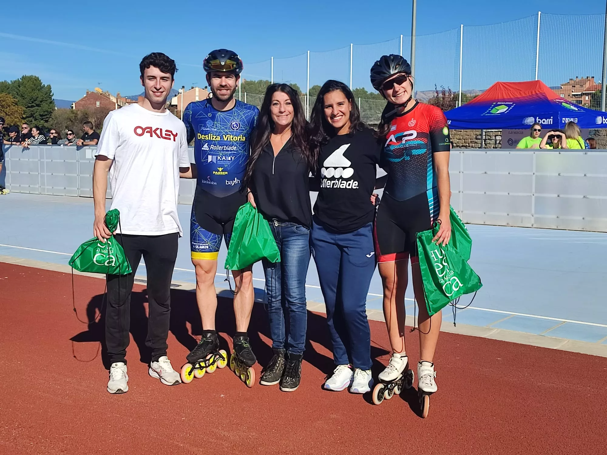 Sheila Herrero, en el centro, entre campeones. 