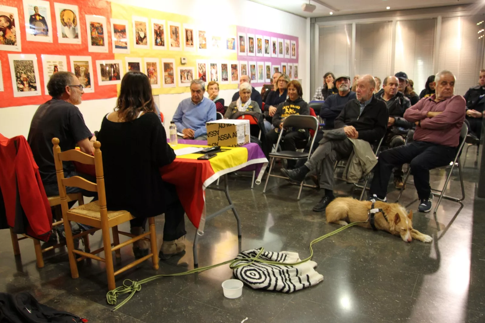 Proyección del documental de la asociación No Name Kitchen.