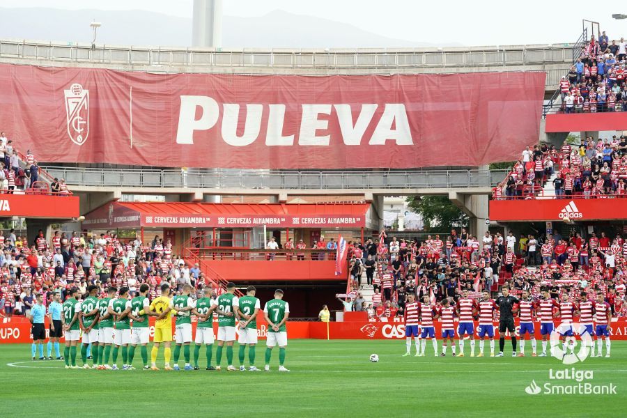 Imágenes del partido Granada Huesca. Foto La Liga
