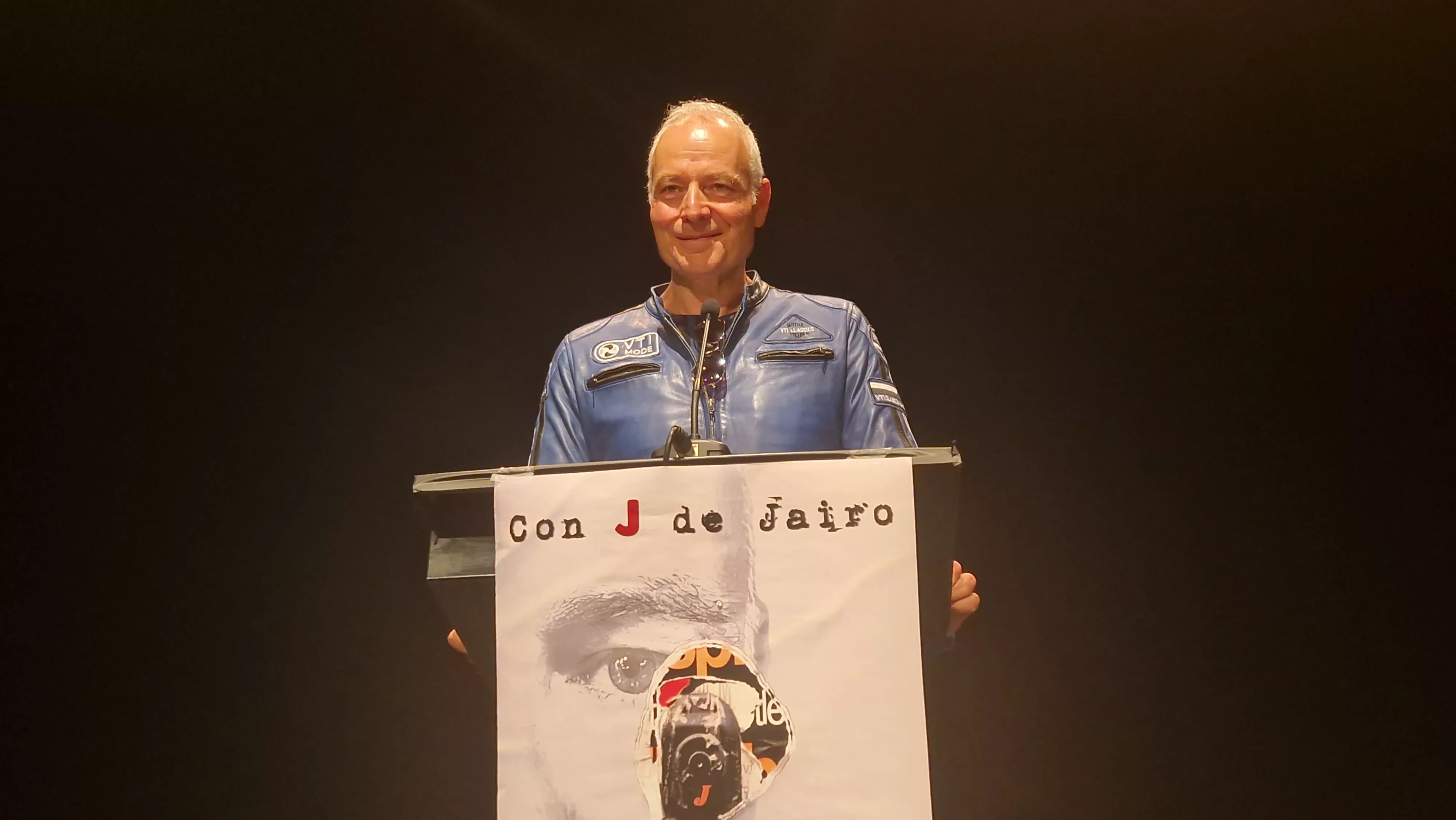 Jairo Périz en la presentación de su espectáculo de aniversario. Foto Myriam Martínez