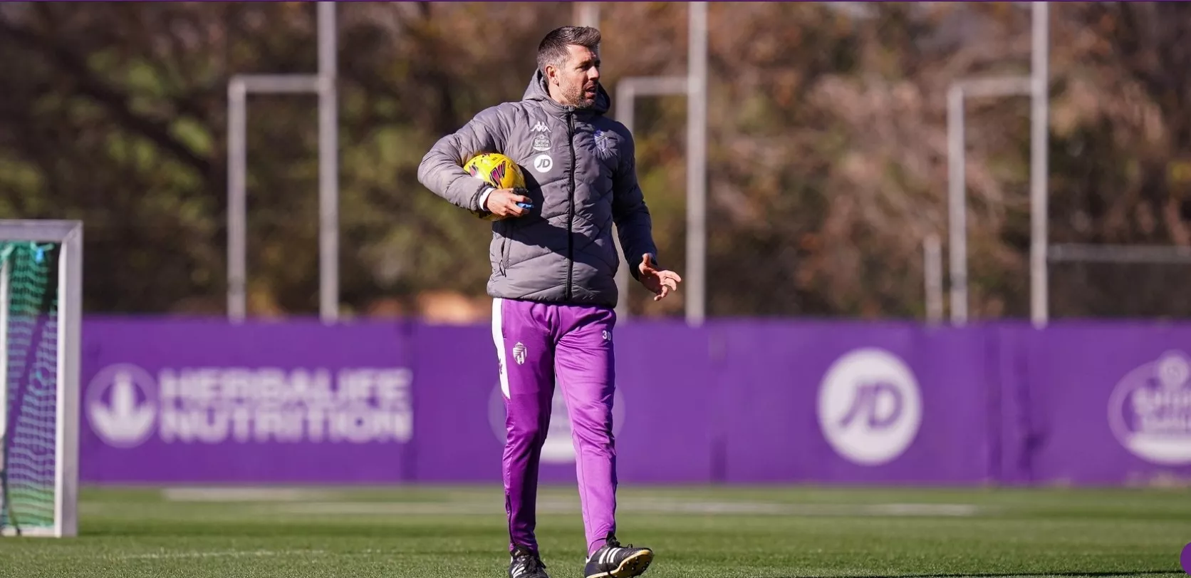 Pezzolano, entrenador del Valladolid Pezzolano, entrenador del Valladolid
