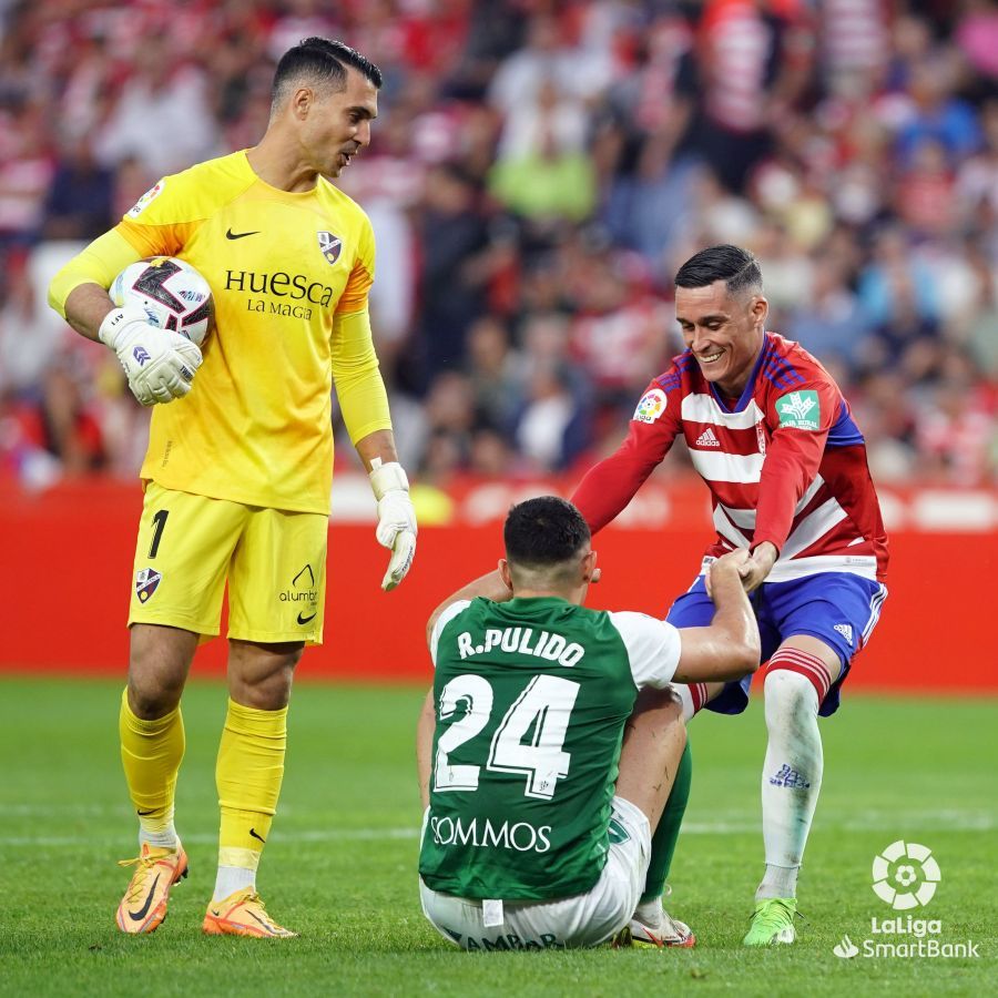 Imágenes del partido Granada-Huesca. Foto La Liga
