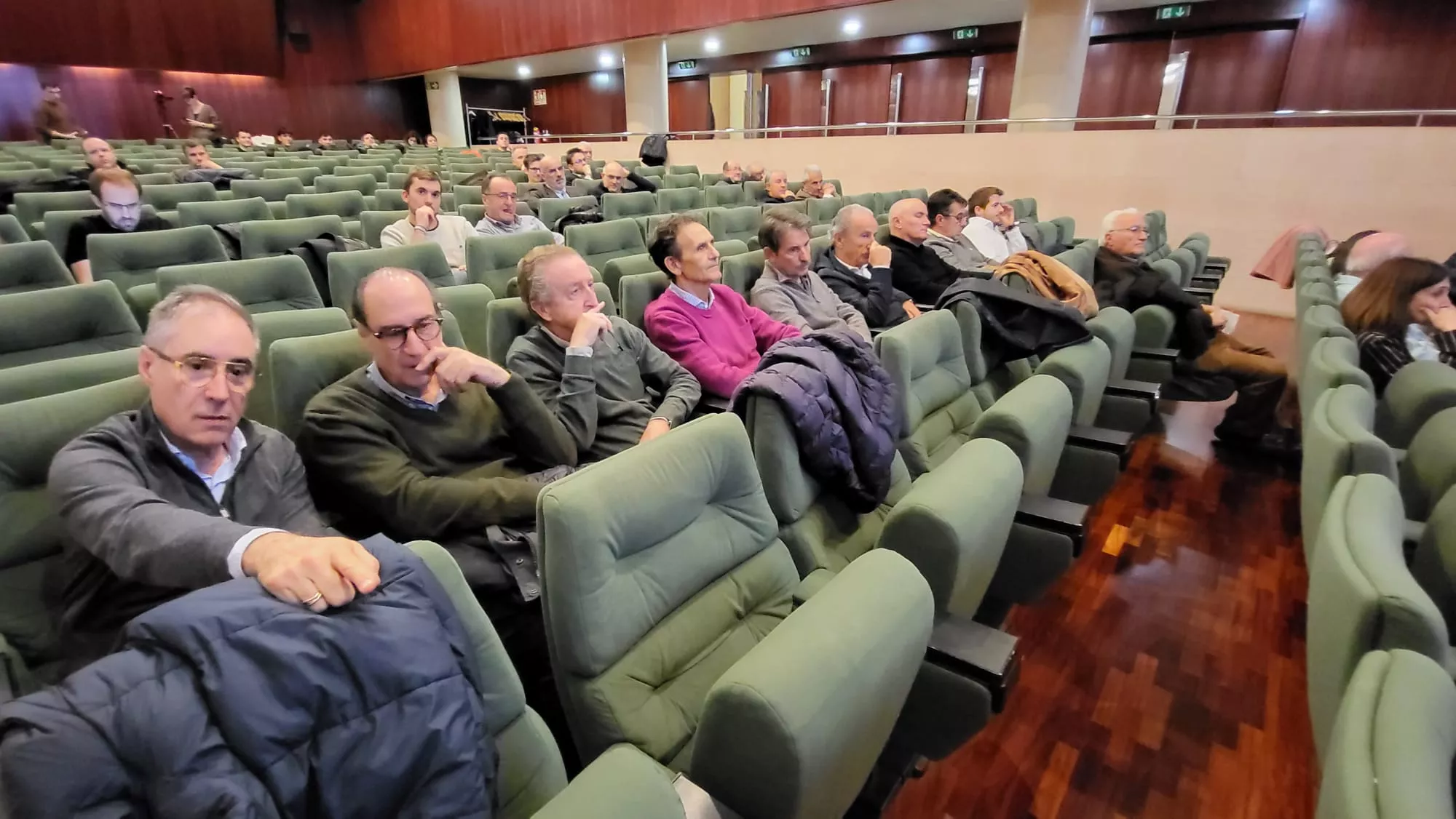 Conferencia de Gonzalo Ávila sobre la situación del Huesca