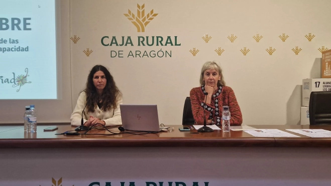 Sara Comenge y Marta Peña. Foto Myriam Martínez Sara Comenge y Marta Peña. Foto Myriam Martínez